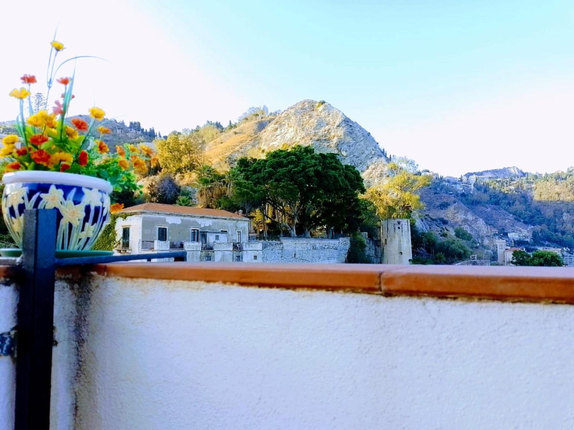Hotel Pensione Cundari Taormina Ngoại thất bức ảnh